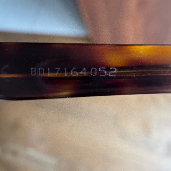 Dolce &Gabbana Elegant Tortoise Shell and gold Glasses - Picture 7 of 13